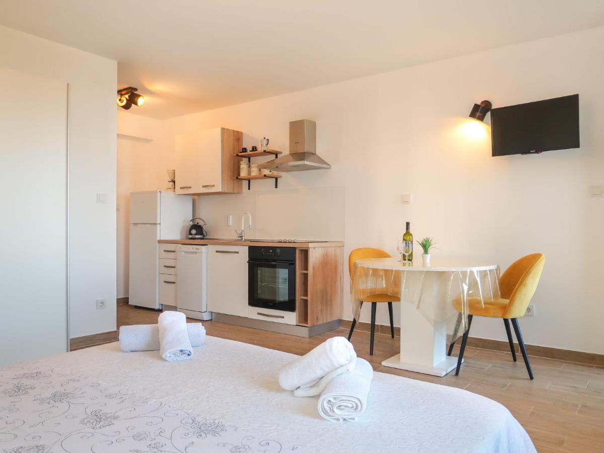 Apartment Marija - Vrb100 By Interhome ヴルブニク エクステリア 写真